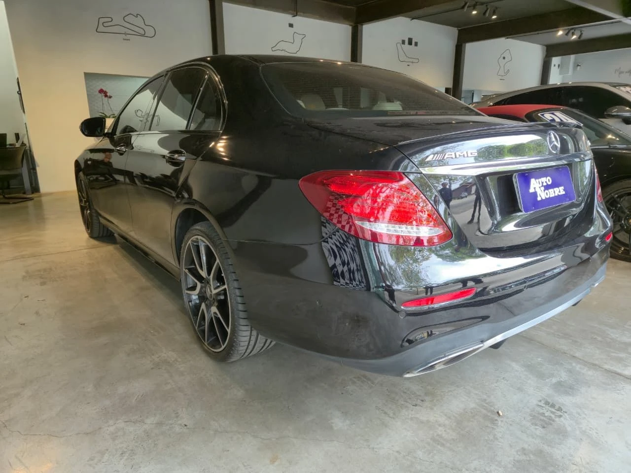 MERCEDES-BENZ E 43 AMG