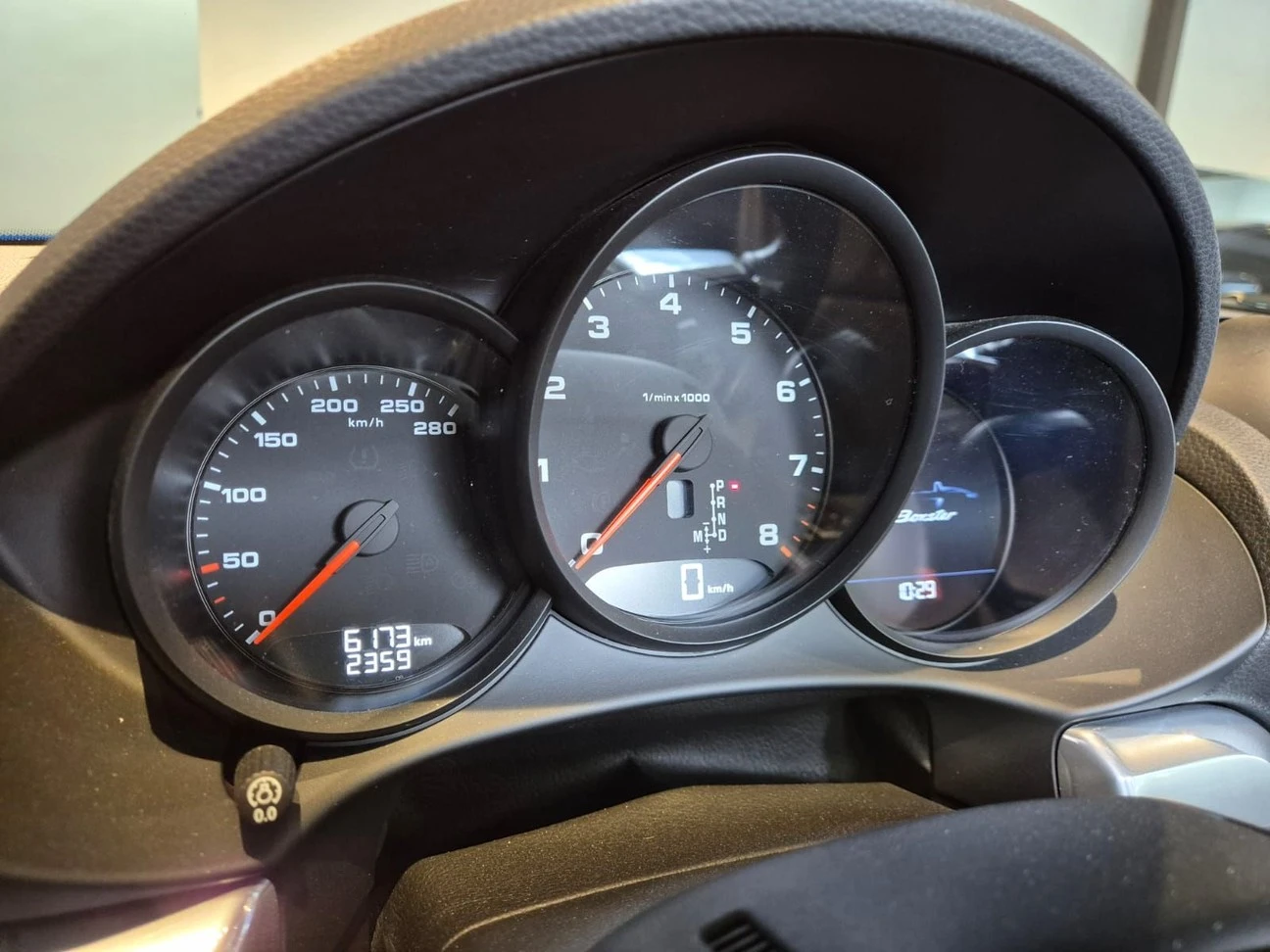 PORSCHE 718