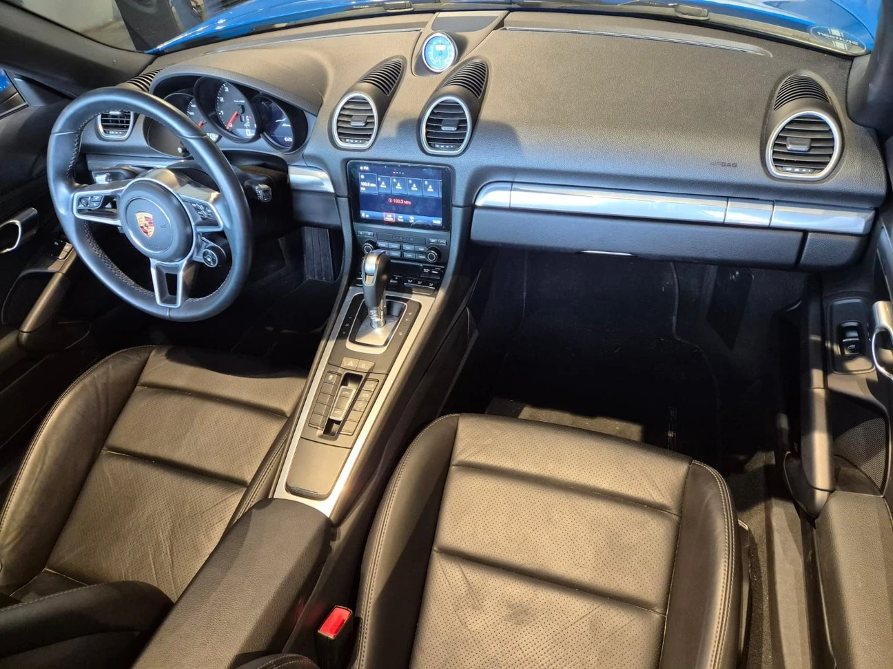 PORSCHE 718