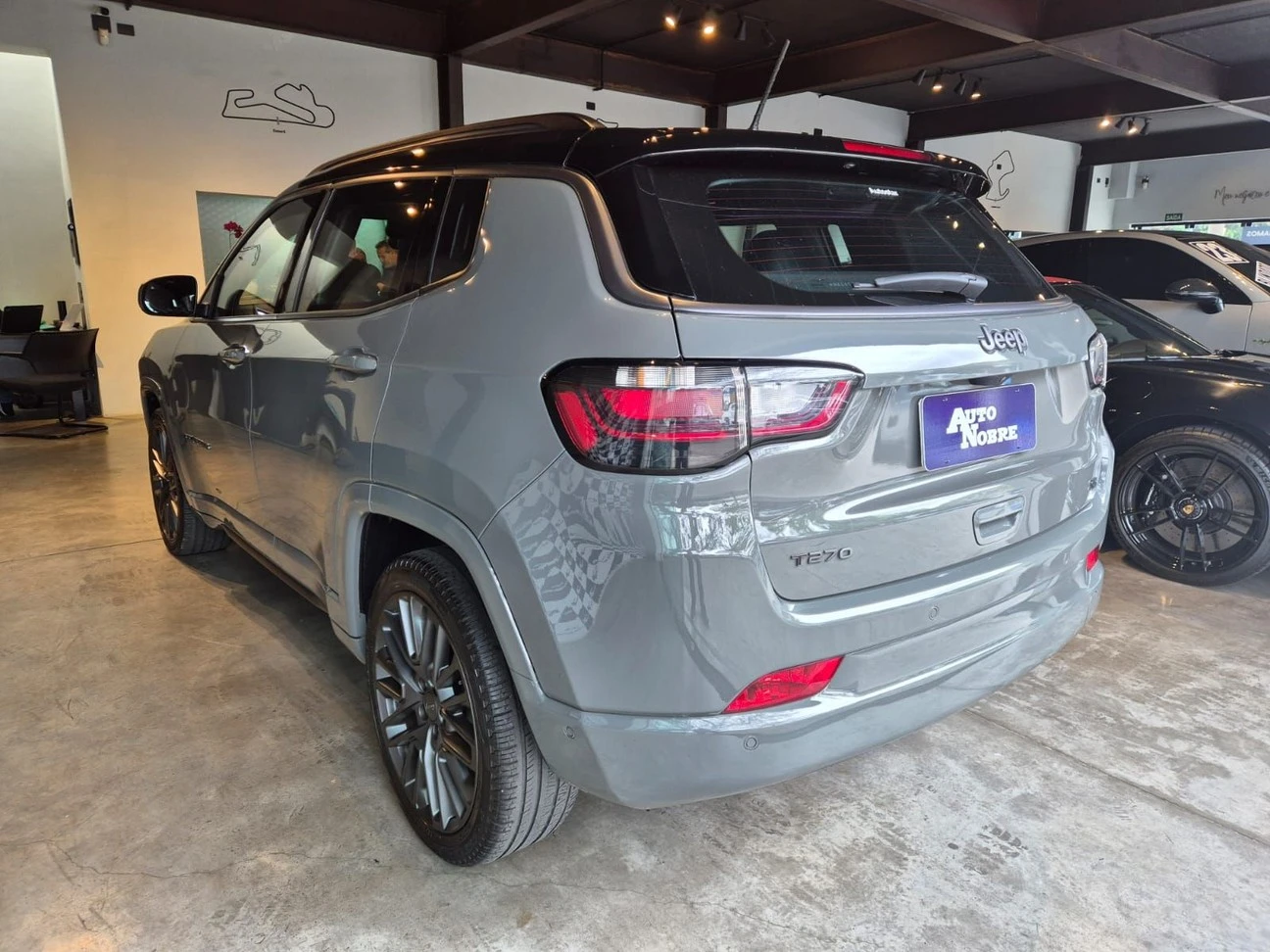 JEEP COMPASS
