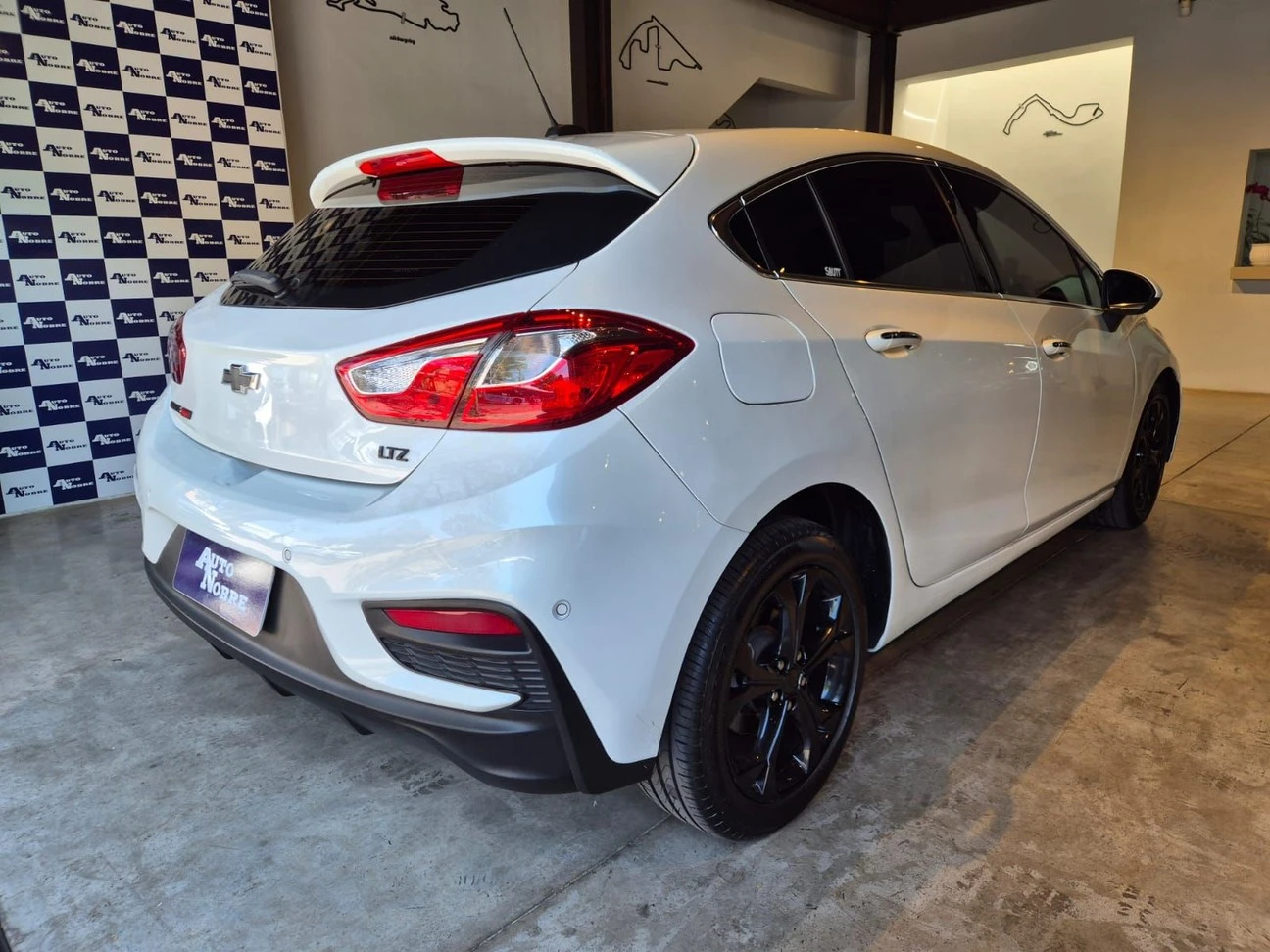 CHEVROLET CRUZE