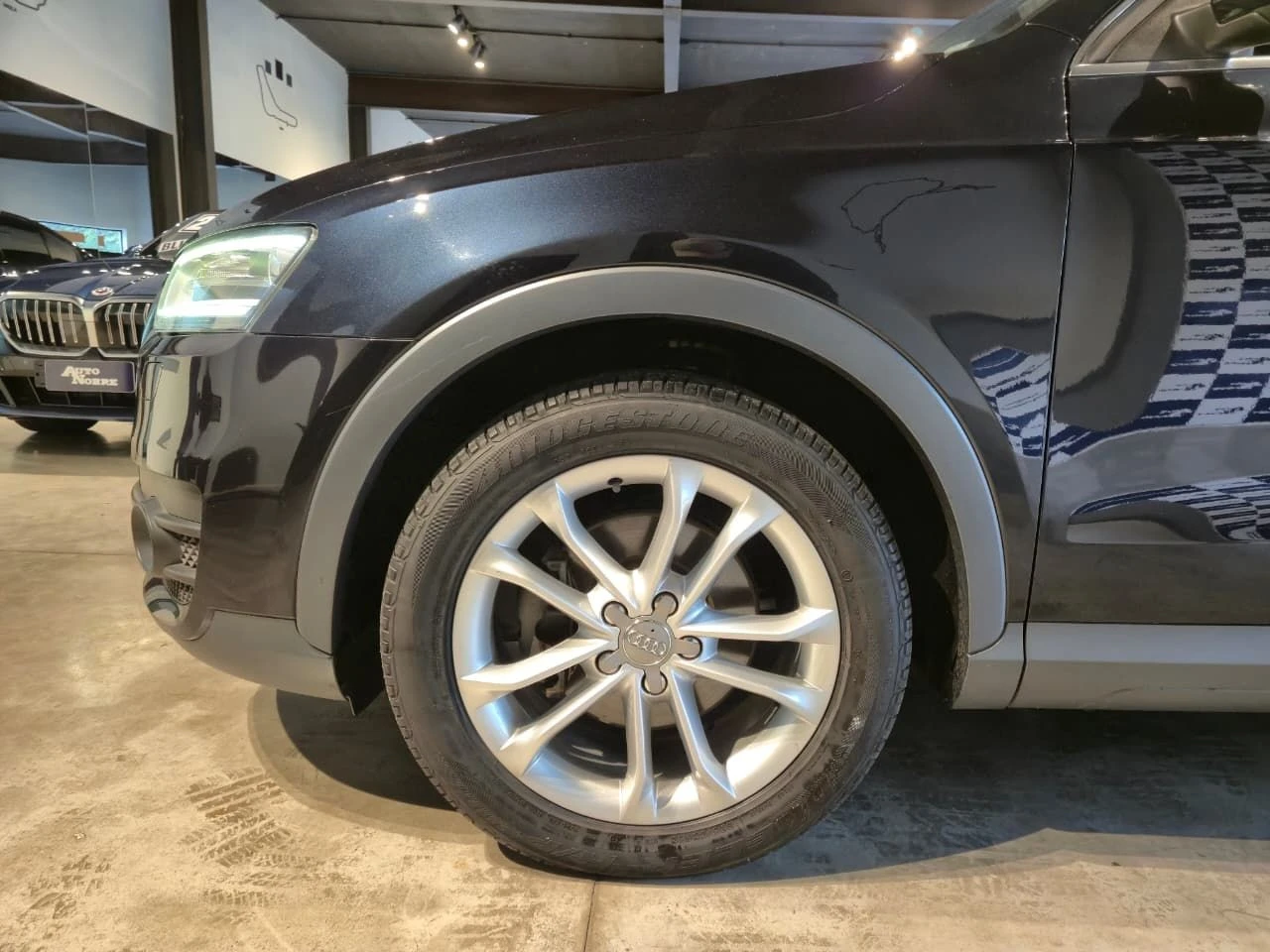 AUDI Q3