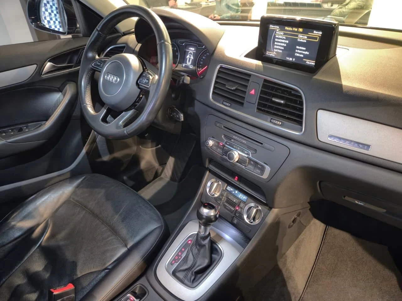 AUDI Q3