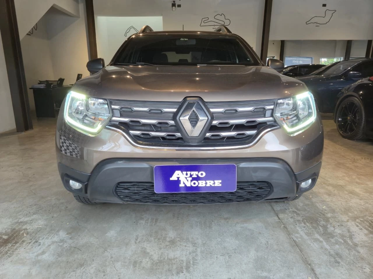 RENAULT DUSTER