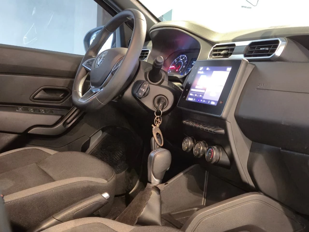 RENAULT DUSTER