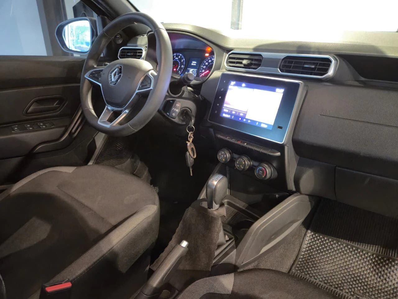 RENAULT DUSTER