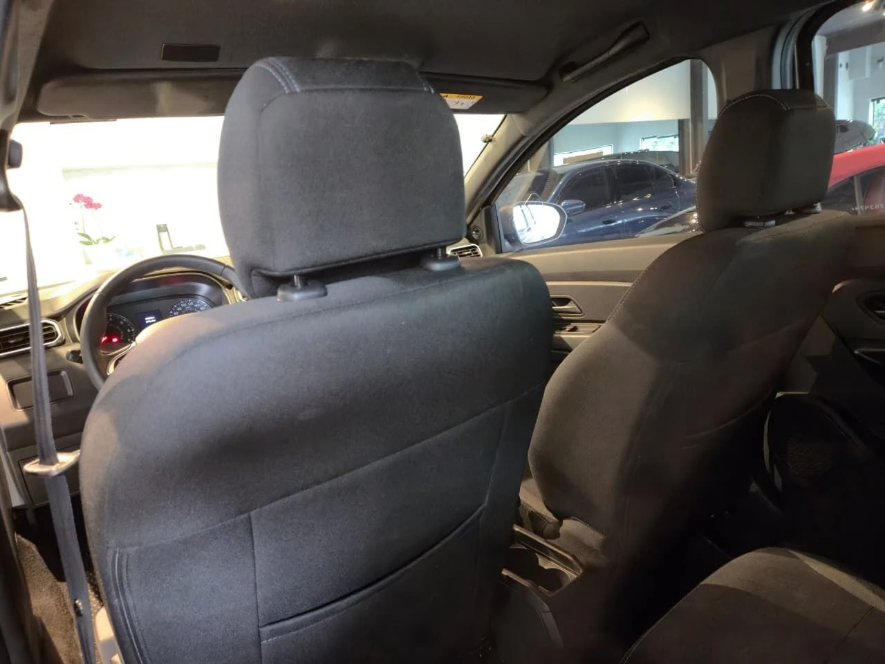 RENAULT DUSTER