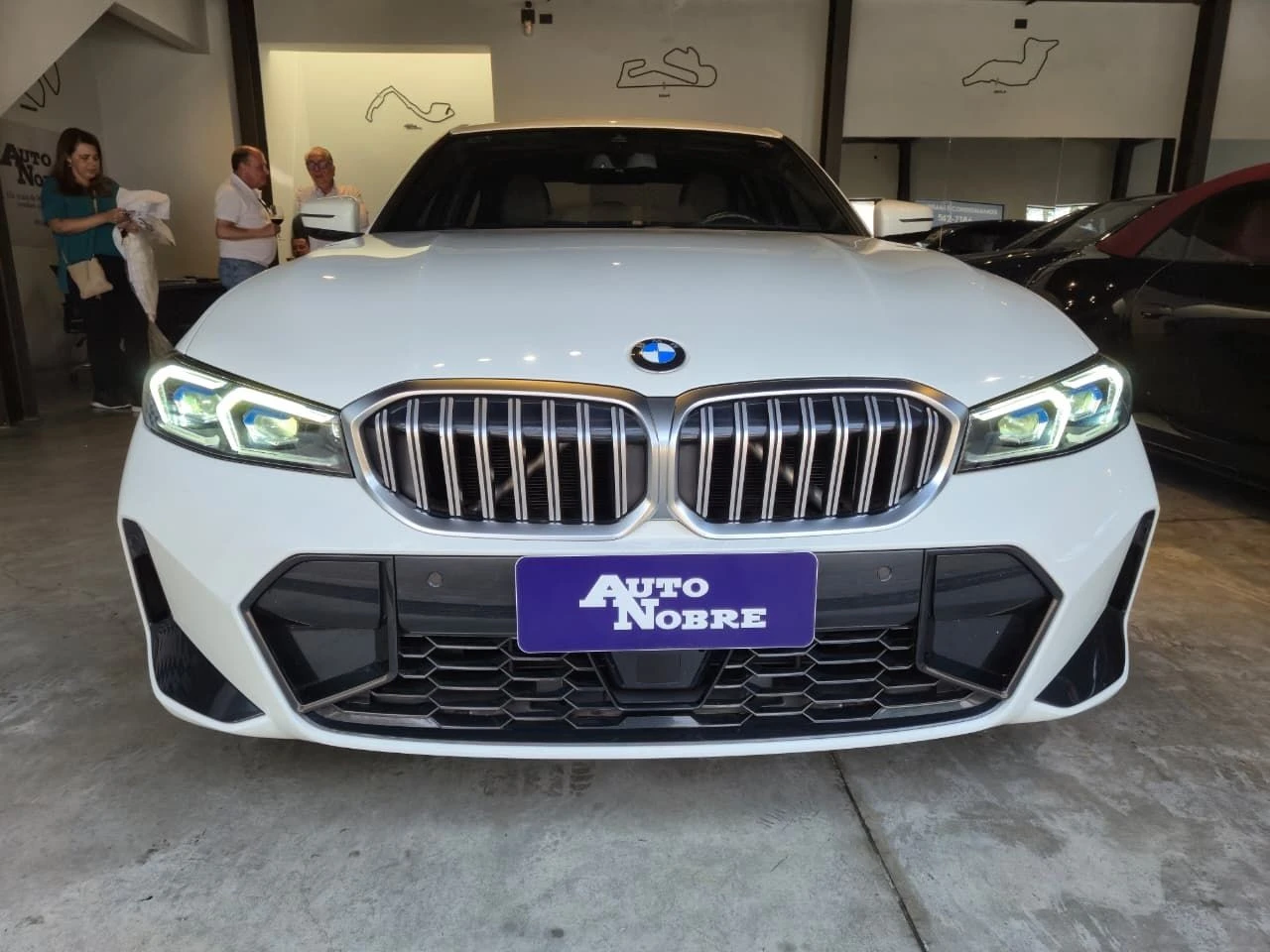 BMW 320I