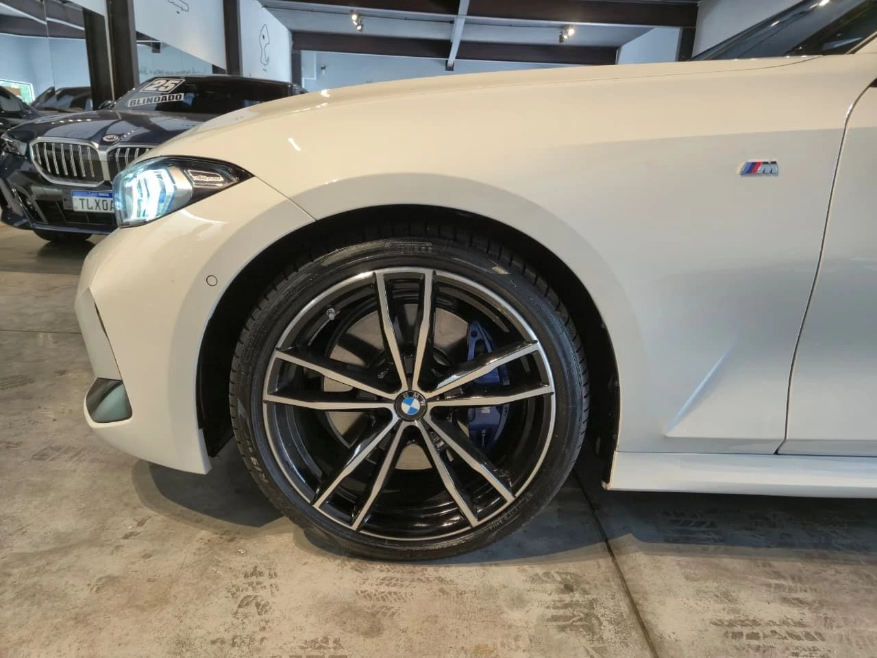 BMW 320I