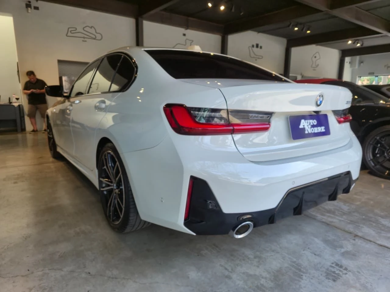 BMW 320I