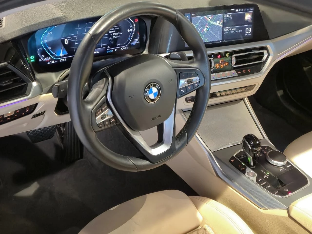 BMW 320i