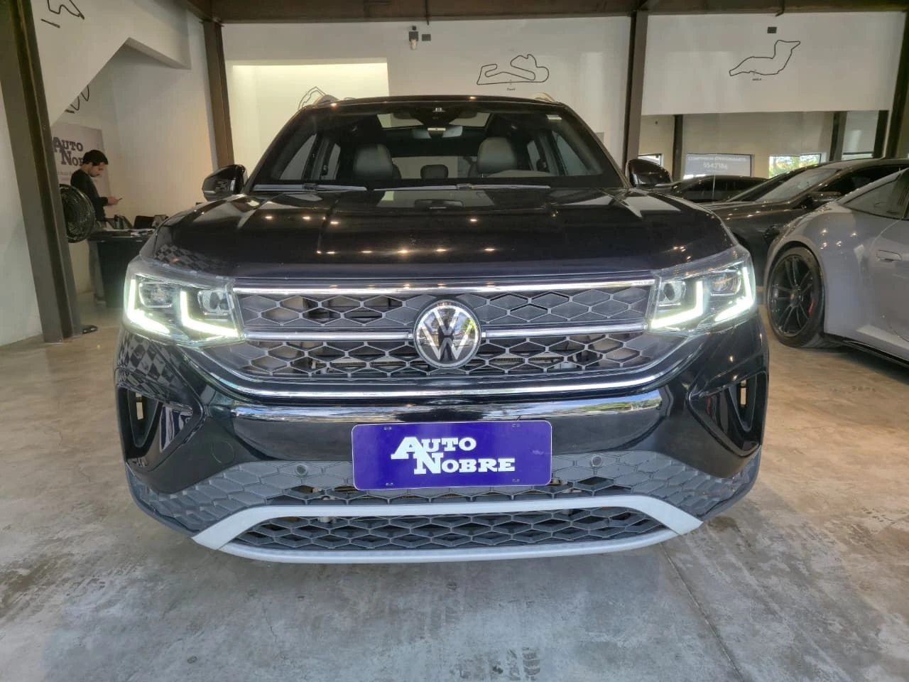 VOLKSWAGEN TAOS