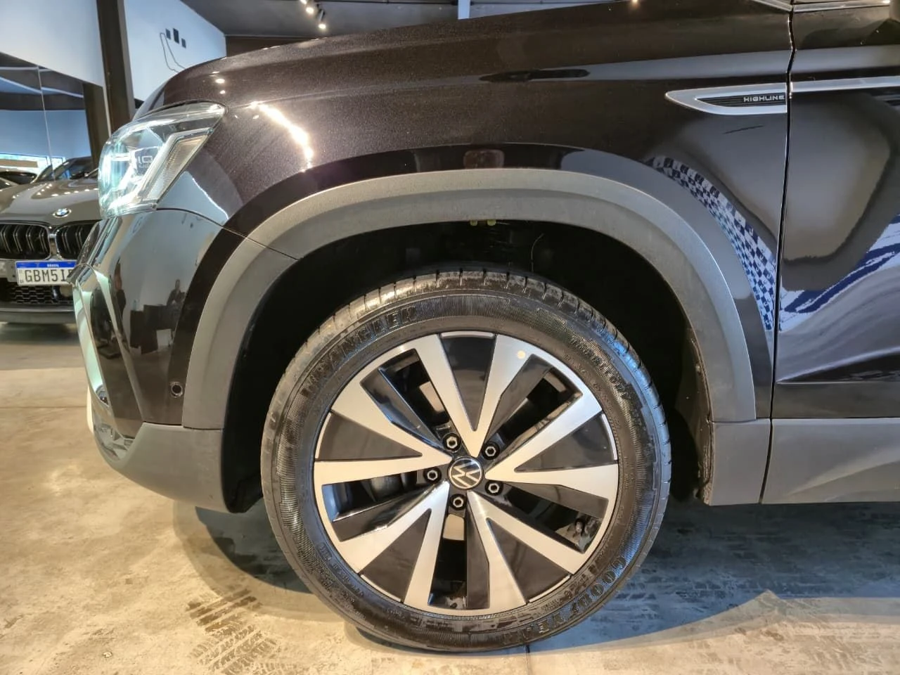 VOLKSWAGEN TAOS
