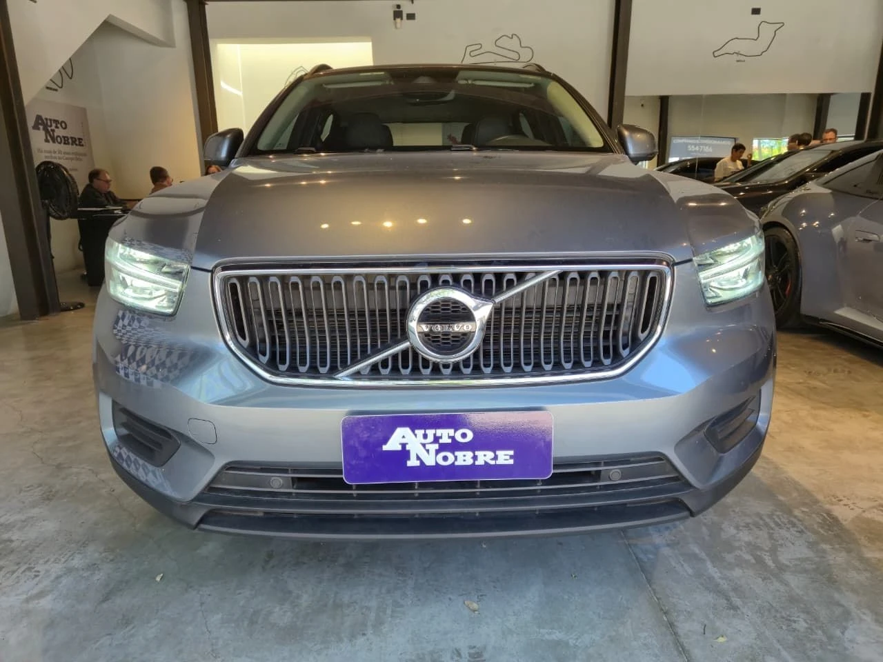 VOLVO XC40