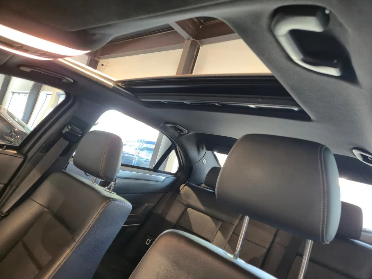 MERCEDES-BENZ E 250