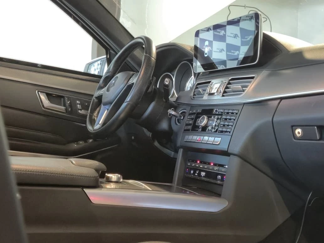 MERCEDES-BENZ E 250