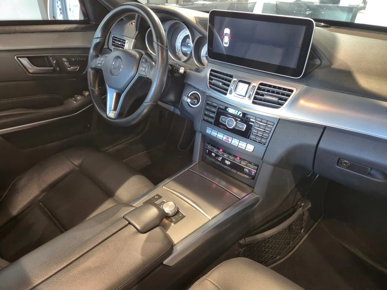 MERCEDES-BENZ E 250