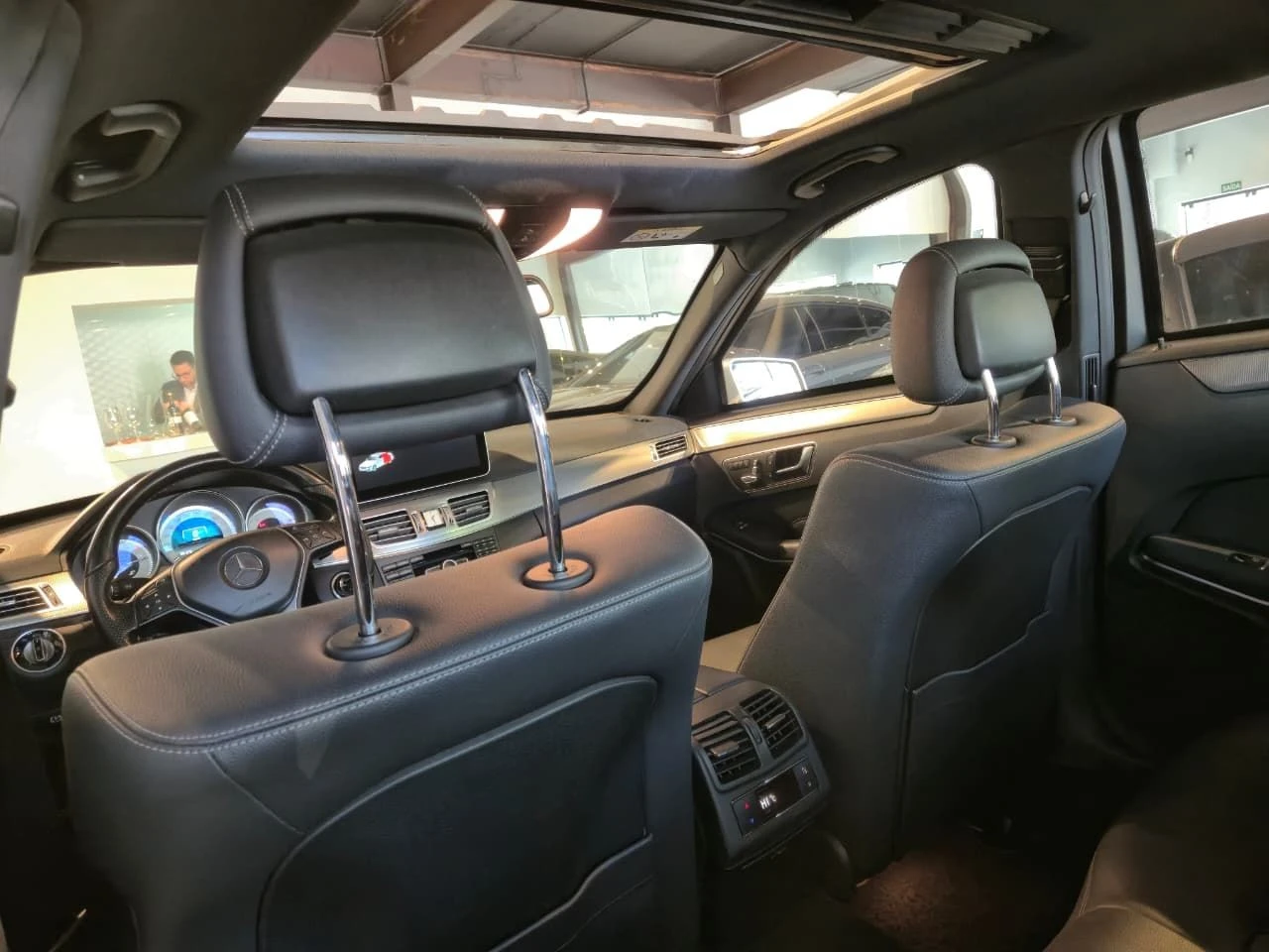 MERCEDES-BENZ E 250