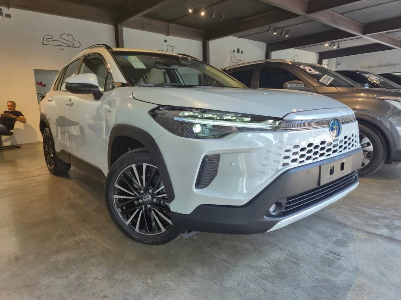 TOYOTA COROLLA CROSS