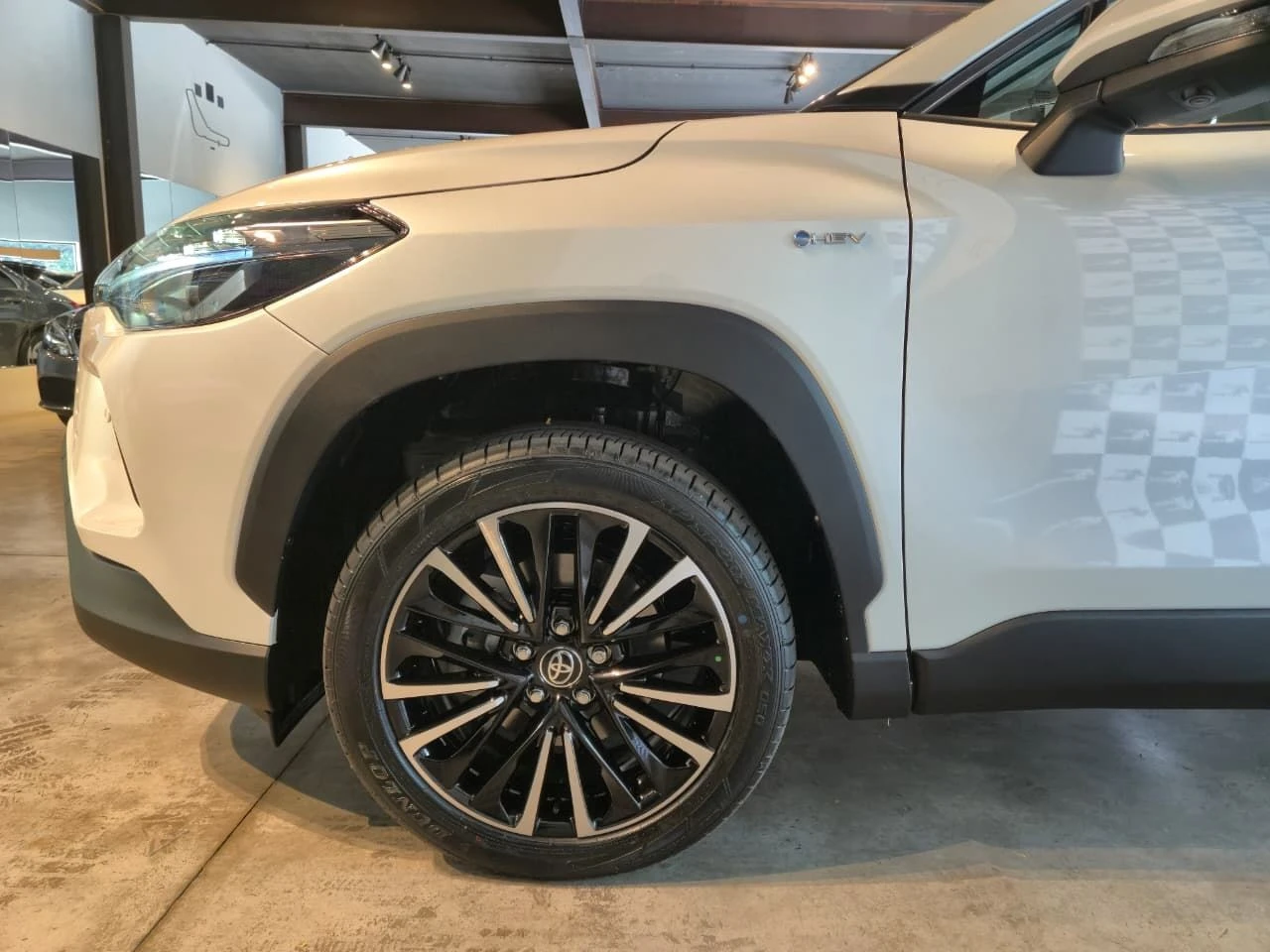 TOYOTA COROLLA CROSS