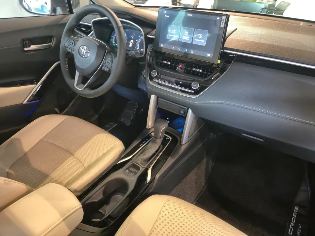 TOYOTA COROLLA CROSS