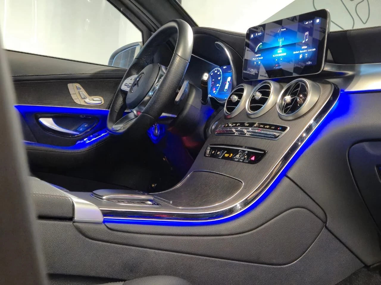 MERCEDES-BENZ GLC 300