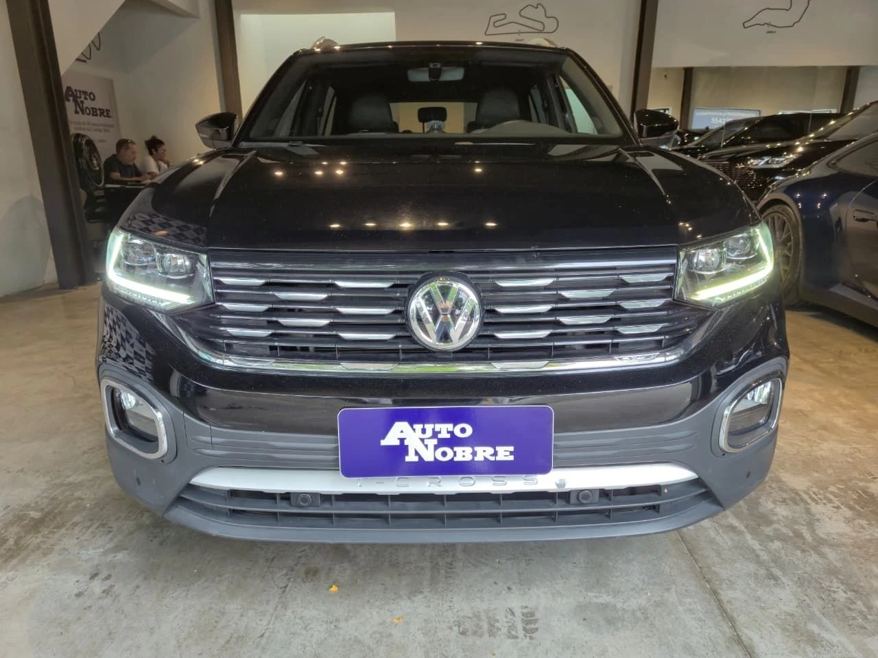 VOLKSWAGEN T-CROSS