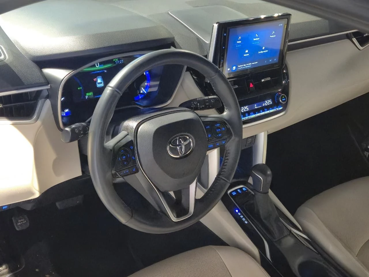 TOYOTA COROLLA CROSS