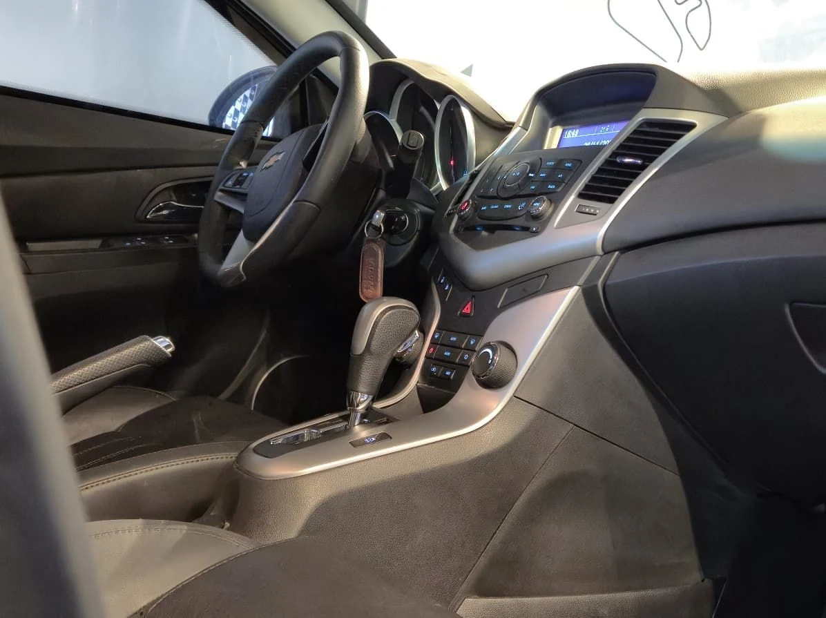 CHEVROLET CRUZE