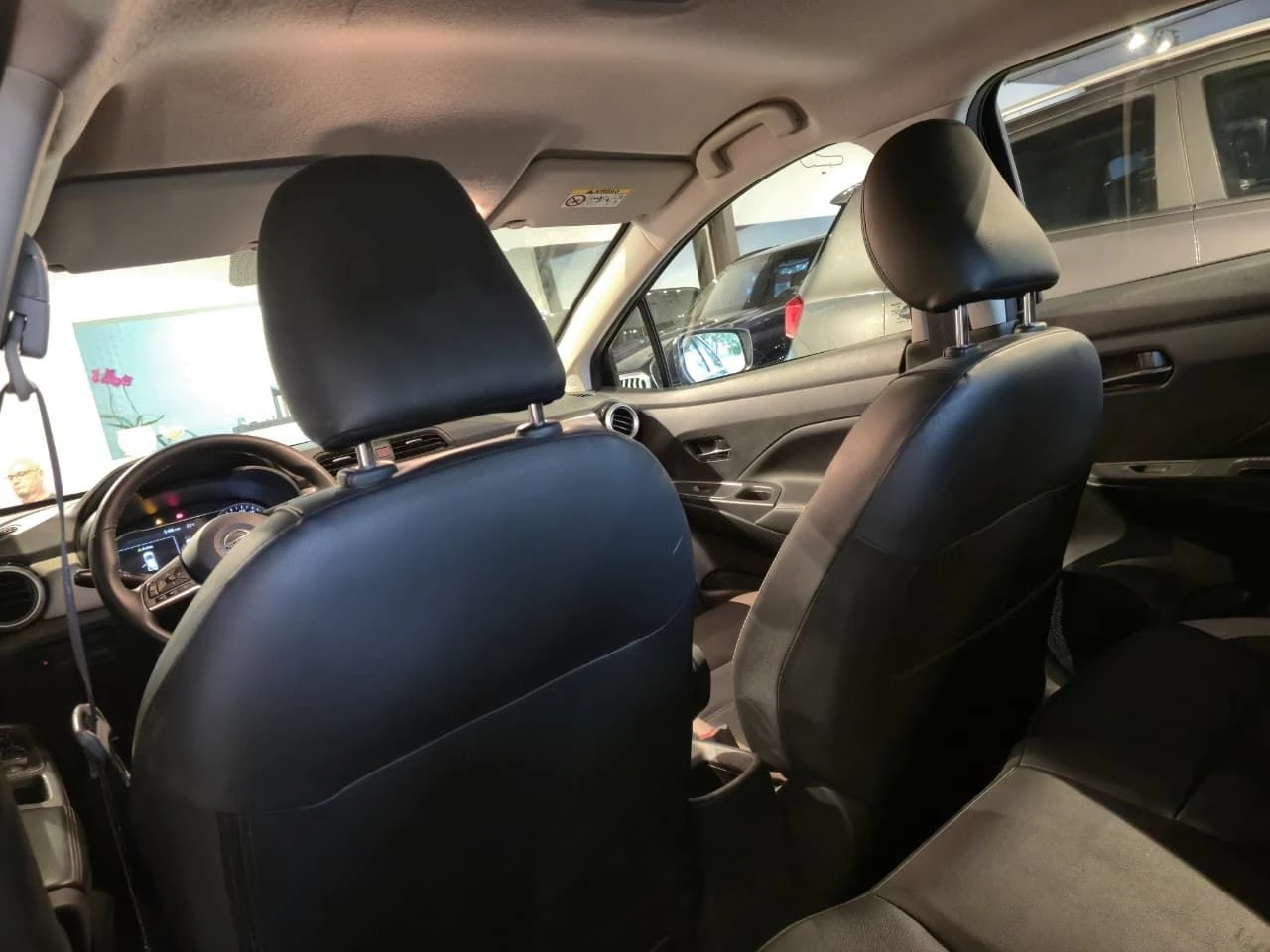 NISSAN VERSA