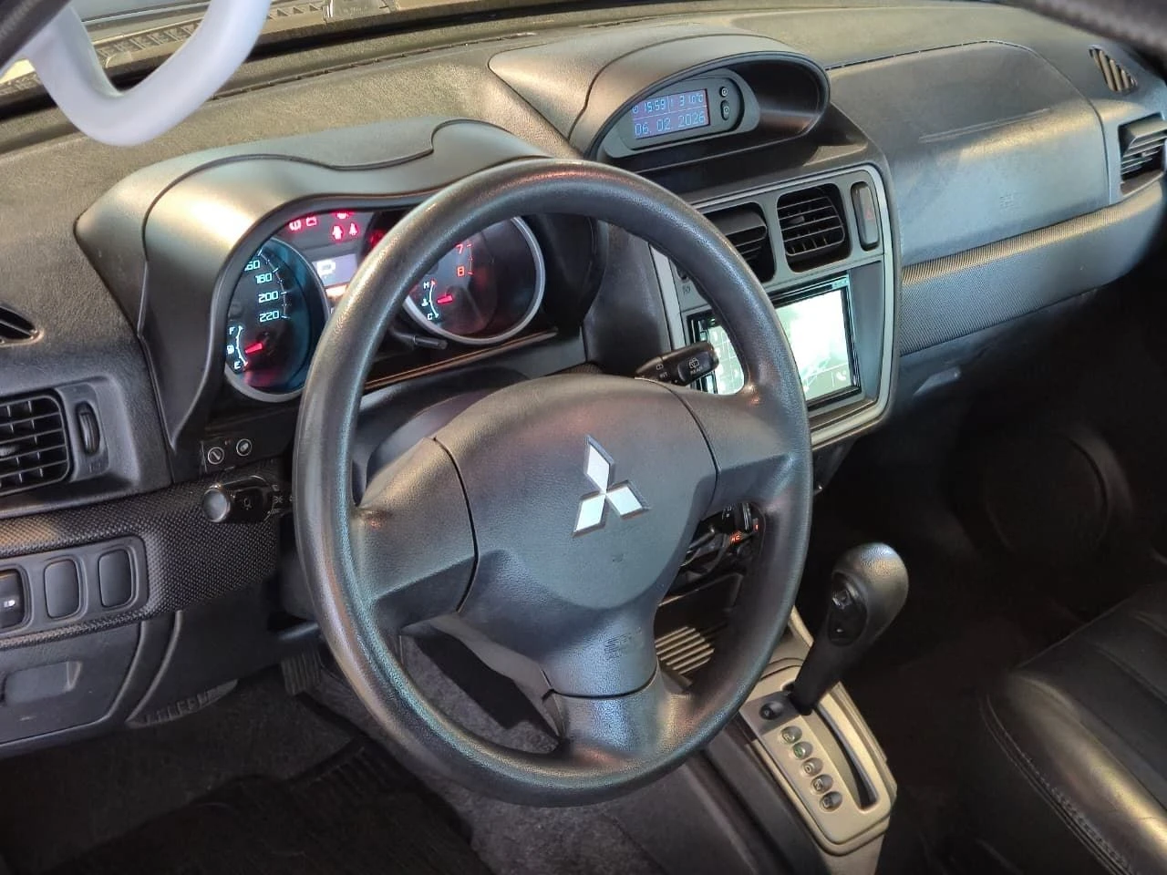 MITSUBISHI PAJERO TR4