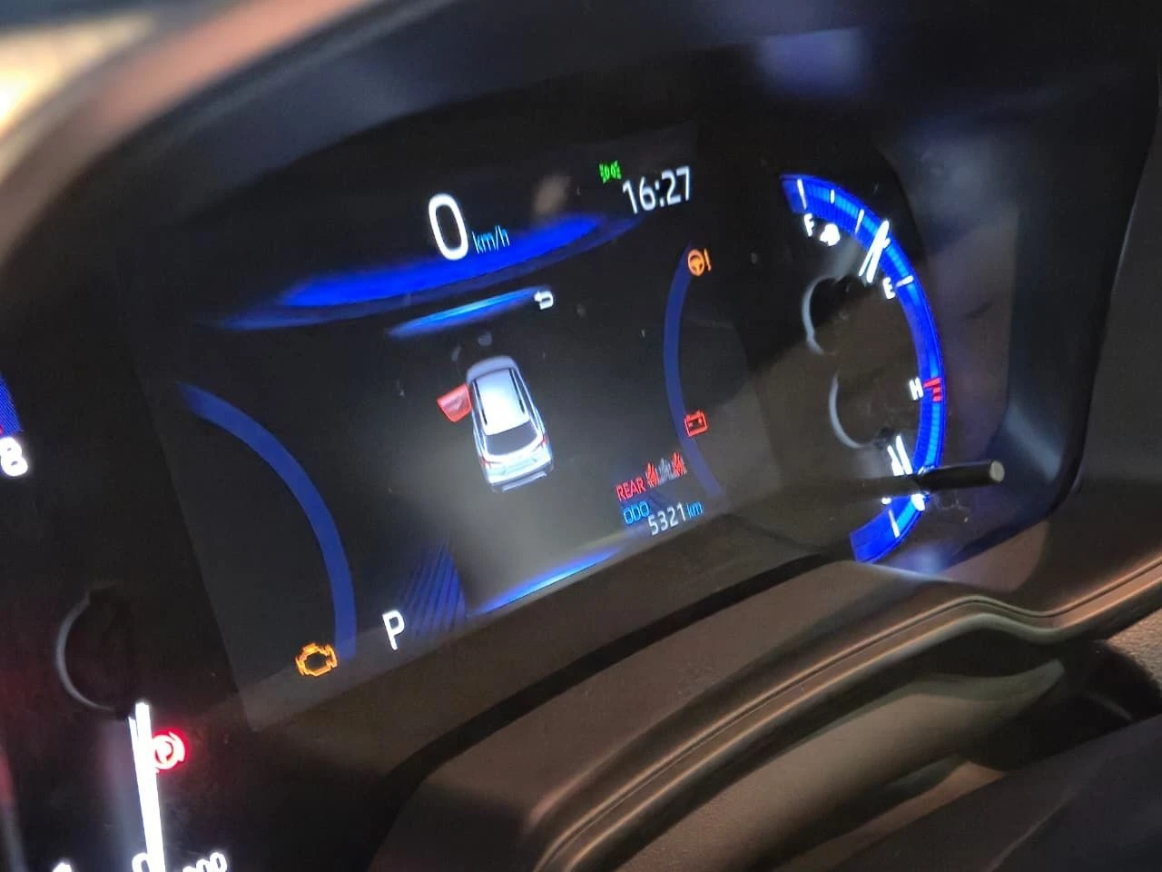 TOYOTA COROLLA CROSS