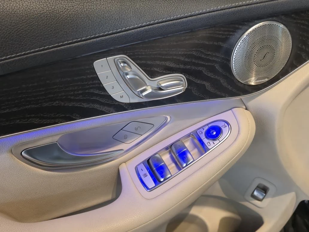 MERCEDES-BENZ GLC 300