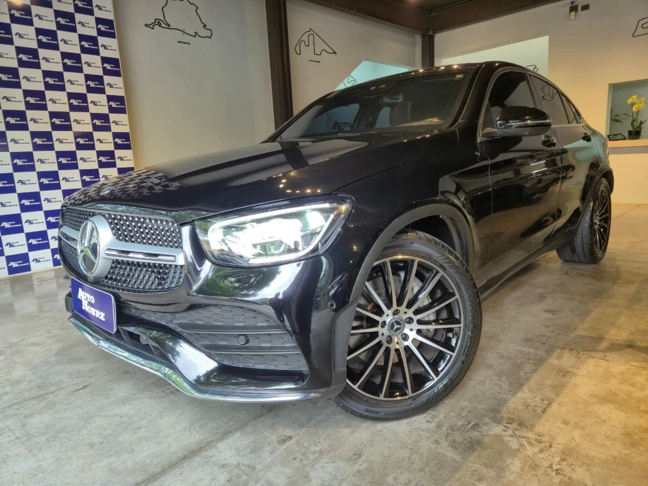 MERCEDES-BENZ GLC 300