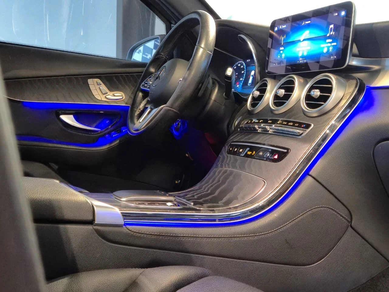 MERCEDES-BENZ GLC 300