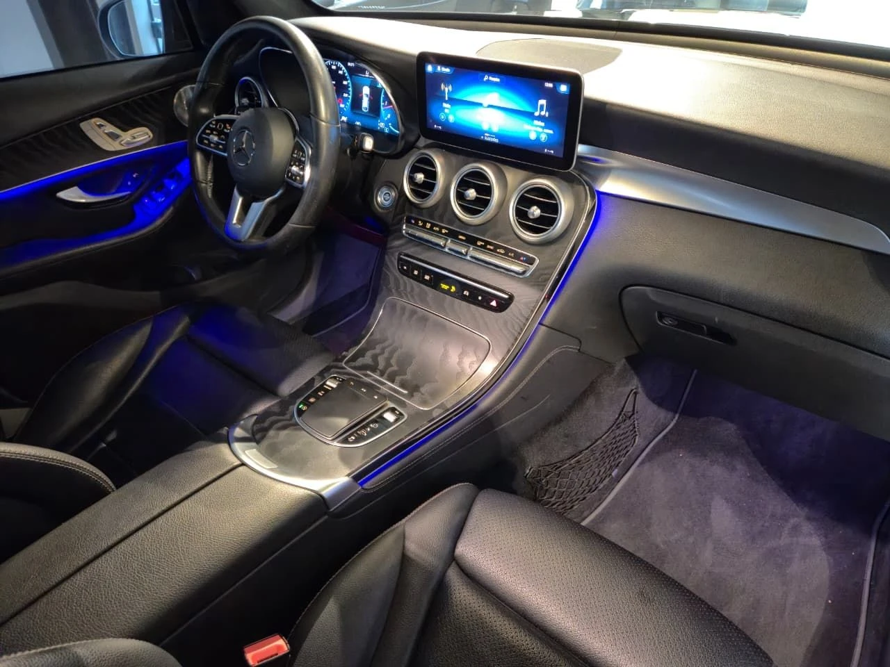 MERCEDES-BENZ GLC 300