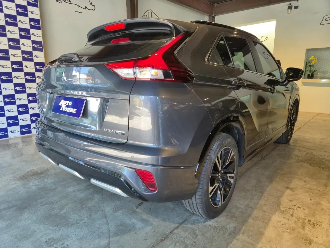 MITSUBISHI ECLIPSE CROSS