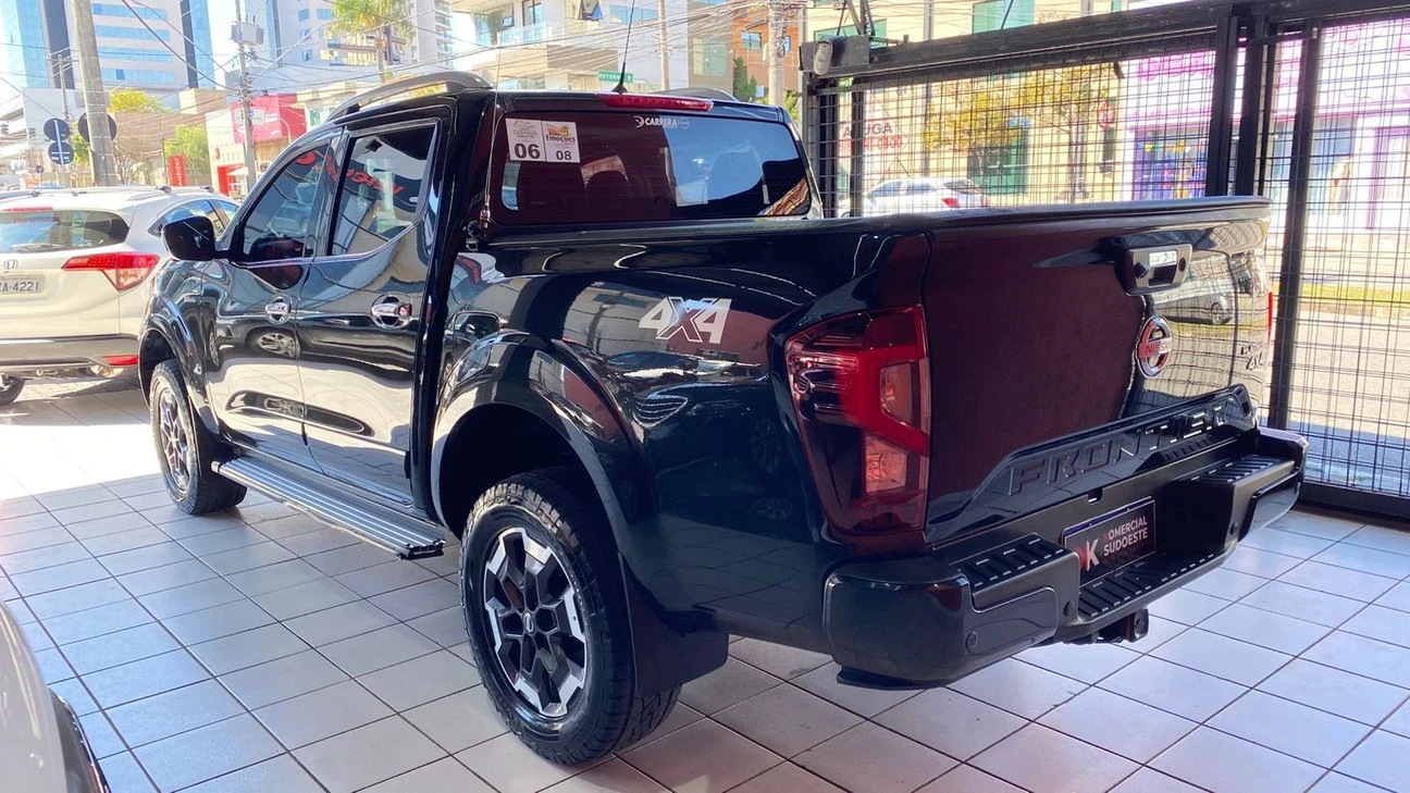NISSAN FRONTIER
