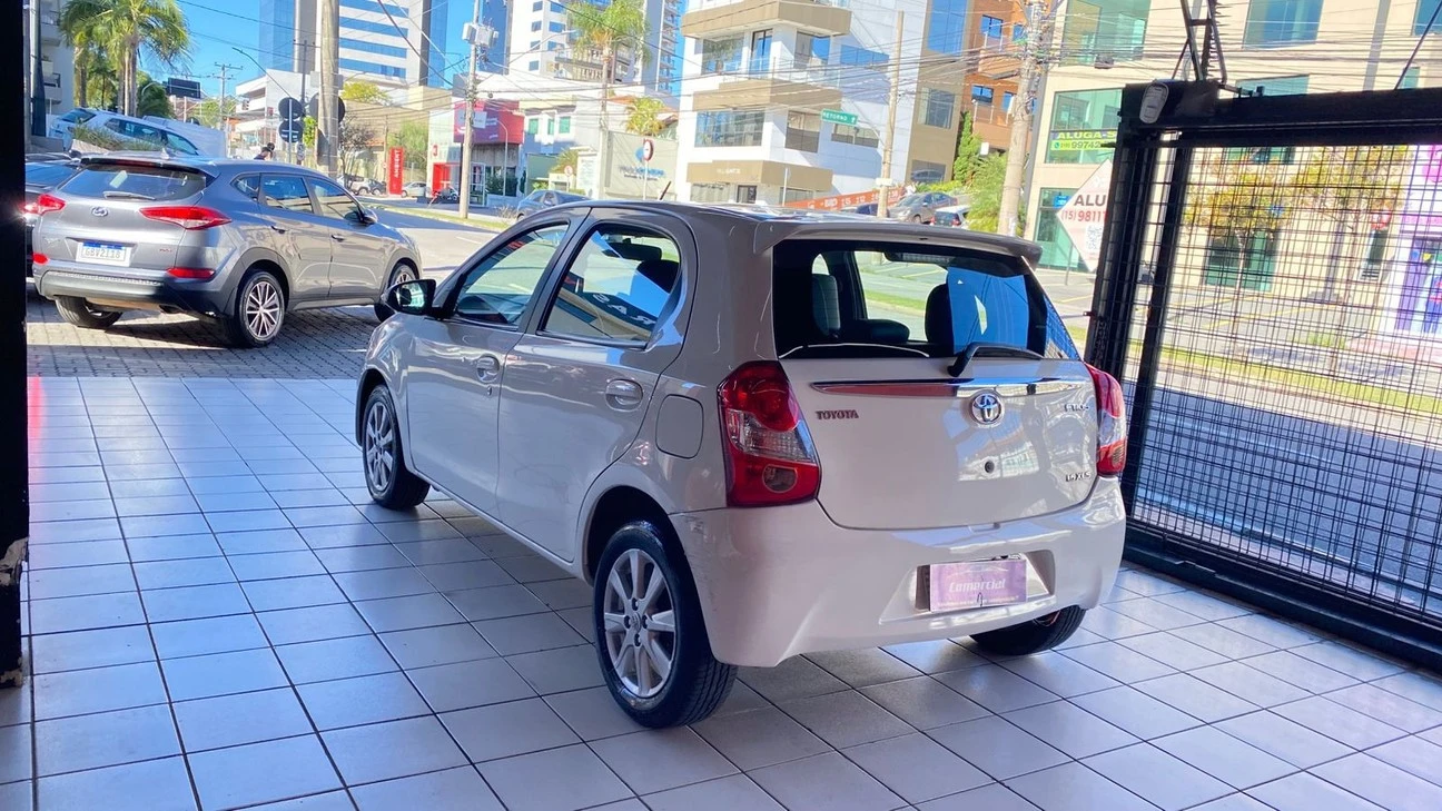 TOYOTA ETIOS