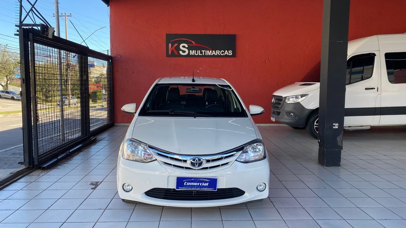 TOYOTA ETIOS
