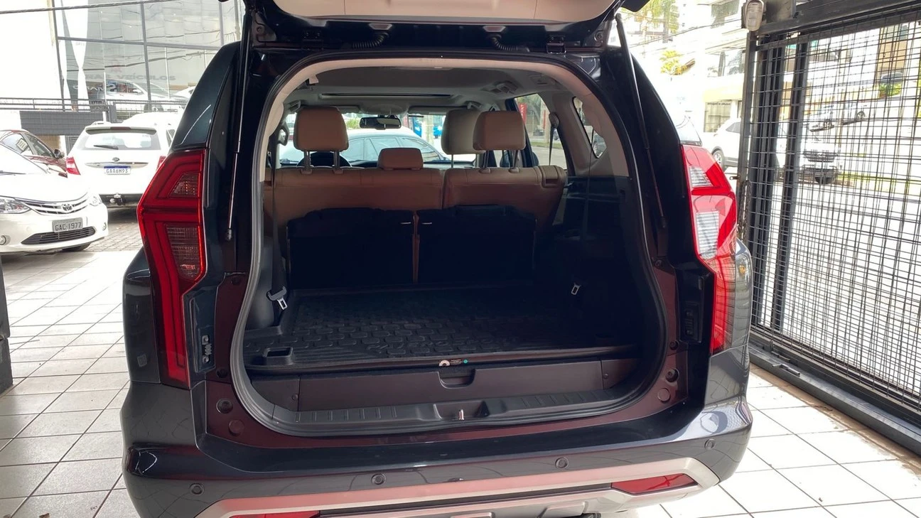 MITSUBISHI PAJERO SPORT