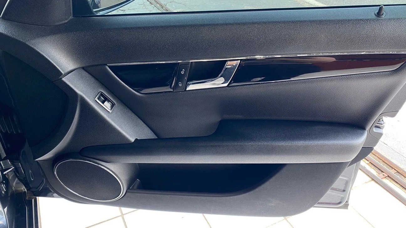 MERCEDES-BENZ C 180 K