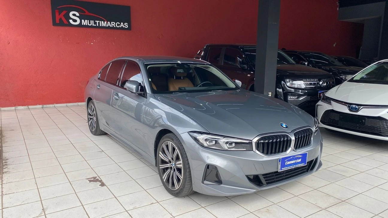 BMW 320I