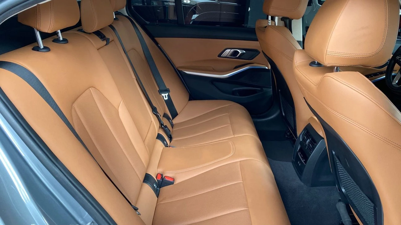 BMW 320I