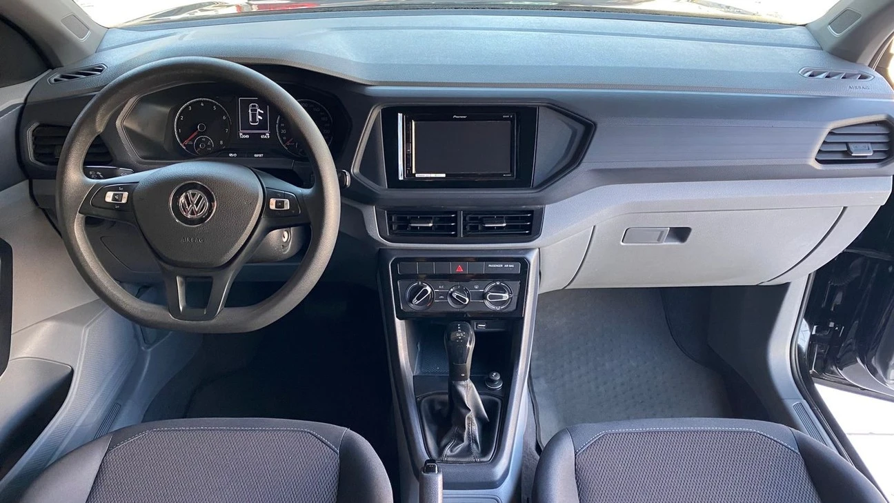 VOLKSWAGEN T-CROSS
