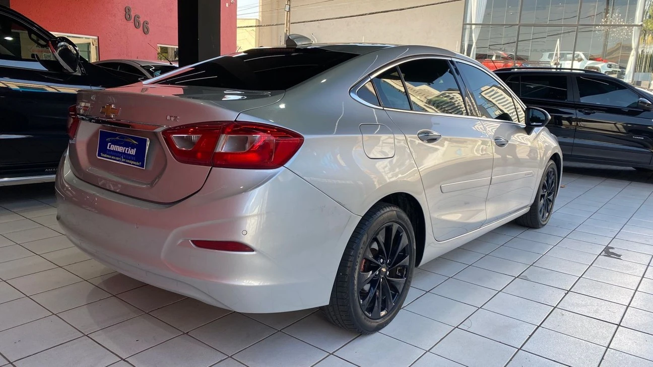 CHEVROLET CRUZE
