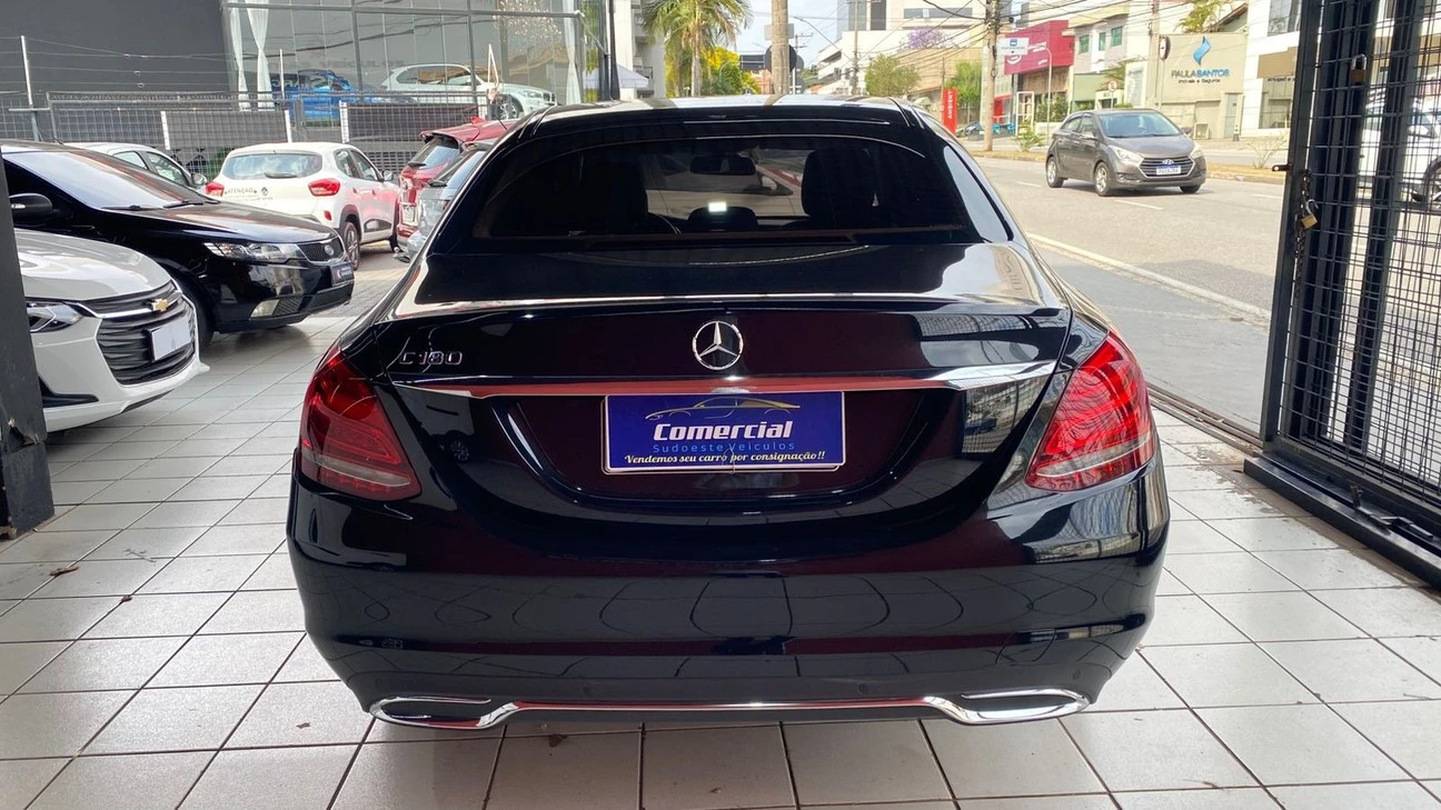 MERCEDES-BENZ C 180