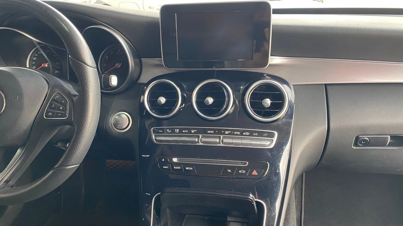 MERCEDES-BENZ C 180
