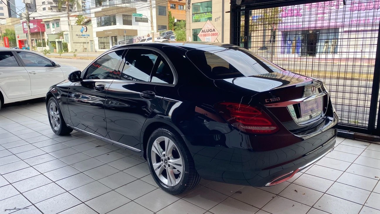 MERCEDES-BENZ C 180