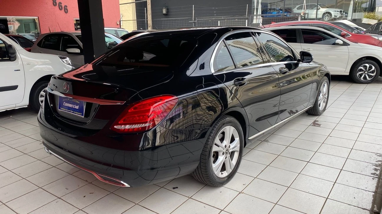 MERCEDES-BENZ C 180
